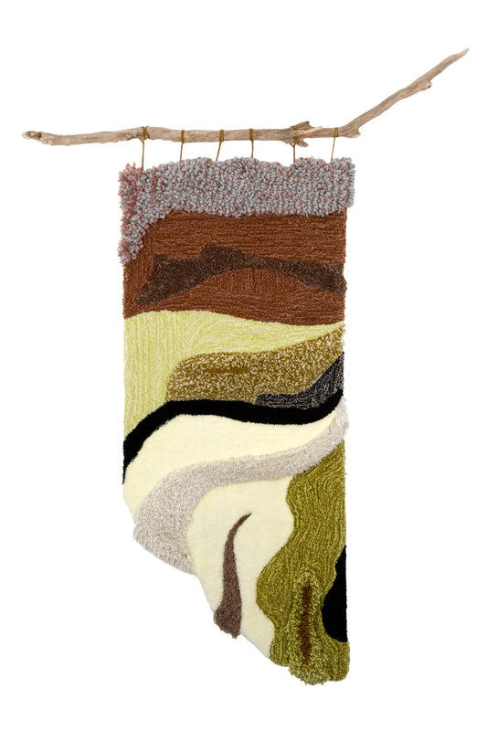 Castle Beach
Hand-tufted wool & acrylic yarn. Driftwood-mounted . striped rocks, mossy textures, shallow pools. hand tufted. coastal art. cornish art. beach art. bespoke. one off piece. art. art collector
